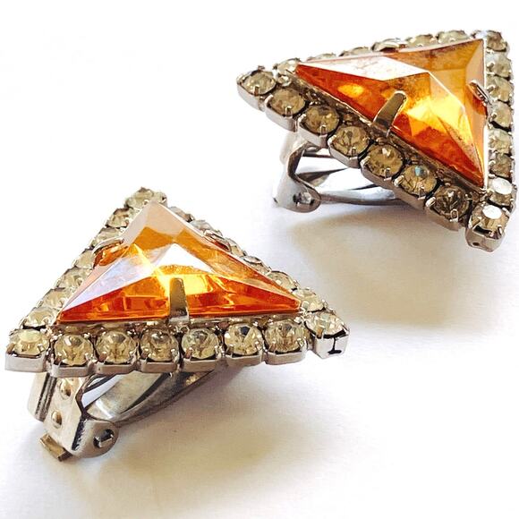 VTG Mid Century Mod Earrings Lucite Rhinestone Silver Tone Clip On Bold Sparkly - Picture 5 of 12